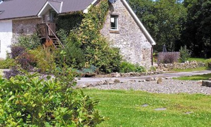 Tan-y-groes House | Peacefully located Barn dog and family friendly Close to the beaches and village