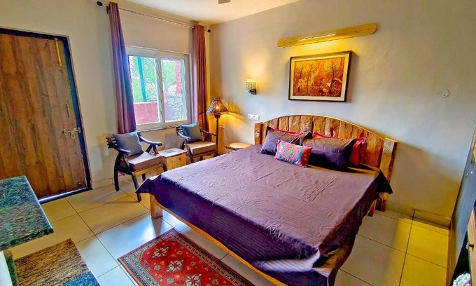 Kaul House | Peachwood - Romantic Guest Room with Pvt Deck
