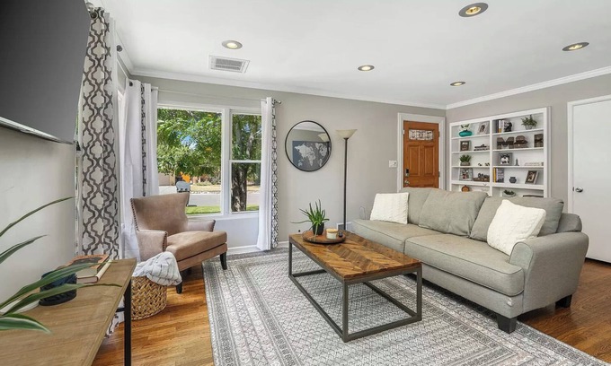 Cottonwood Heights House | Peak Paradise: 3-Bed Sanctuary with Hot Tub
