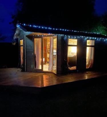 Muston Other | Pear Tree Hut at Carr house farm