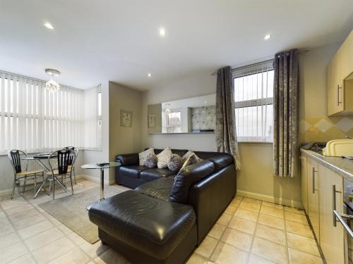 Bispham Apartment | Pearl Suite