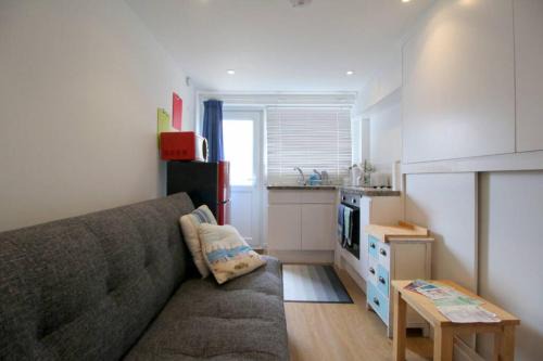 Seaford Apartment | Pebbles Apartment By Air Premier