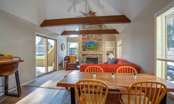 Clymer Condo | Peek Chalet 2.0, located next to the slopes