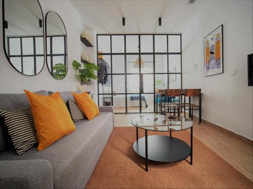 San Julian Apartment | Pelícano Seville Apartments