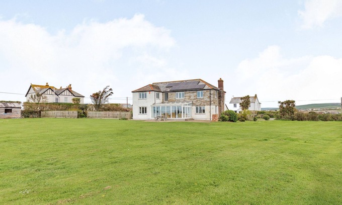 Tintagel House | PENHALLICK HOUSE, pet friendly, with a garden in Tintagel