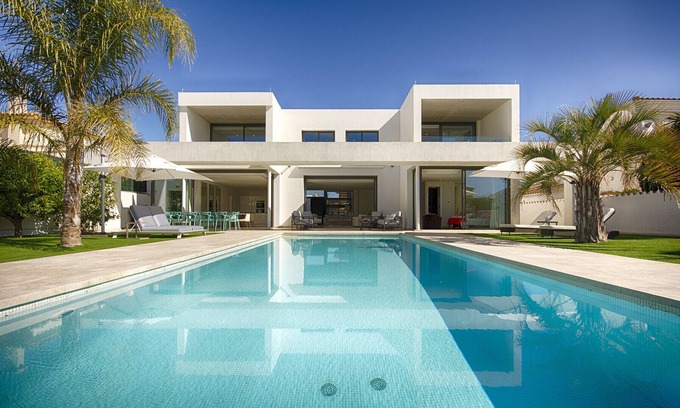Empuriabrava Villa | PENI LUJOSA CASA CANAL PENI,4ha, PISCINA, AMARRE 25m,WIFI