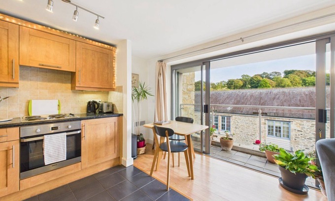 Mabe Apartment | Penryn Hideaway | 1BR Near Falmouth & Coast
