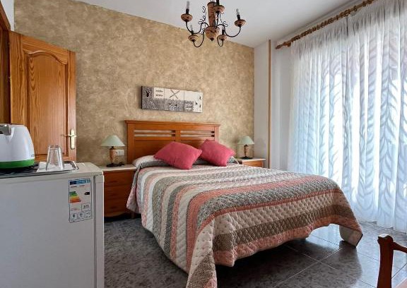 Salobrena House | Pensión Mari Carmen