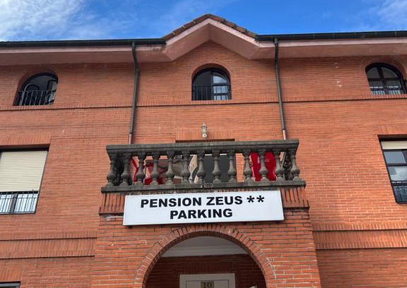 Barakaldo House | Pensión Zeus
