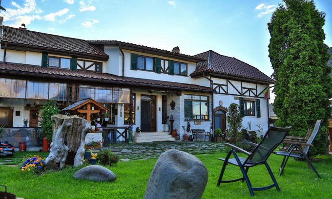 Simionesti House | Pensiunea Curtea lui Toader