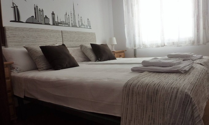 Santiago de Compostela Condo | Penthouse with WiFi next to the train station