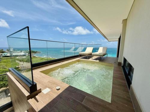 Punta Hansa Apartment | Penthouse con jacuzzi privado, balcón y vista al mar