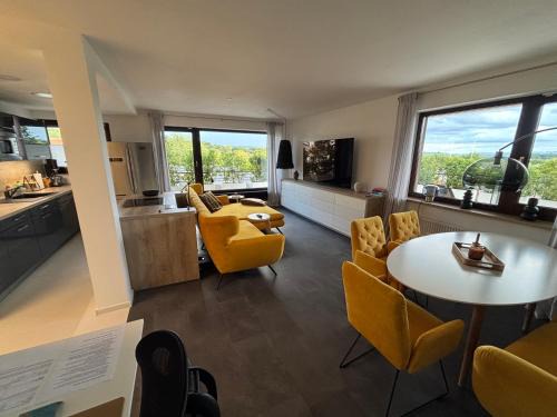 Bad Salzuflen Apartment | Penthouse mit Whirlpool, Traumblick und großer Dachterrasse