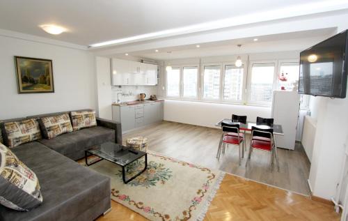 Zemun Apartment | Penthouse Novi Beograd