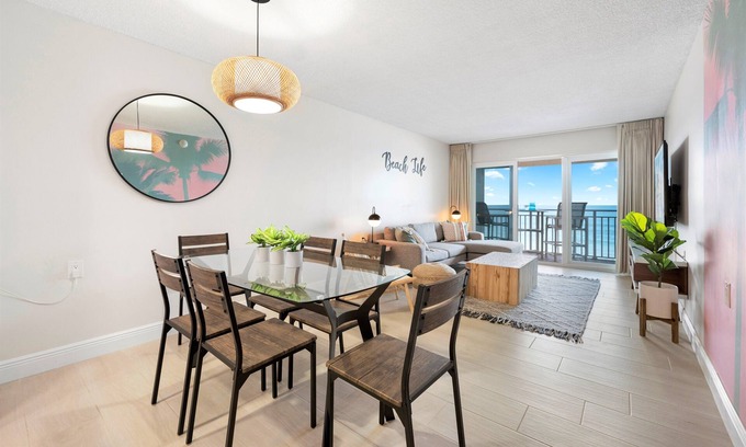 Satellite Beach Condo | Penthouse Paradise: Oceanfront Condo w/Stunning Views + Beach & Pool Access 🌴