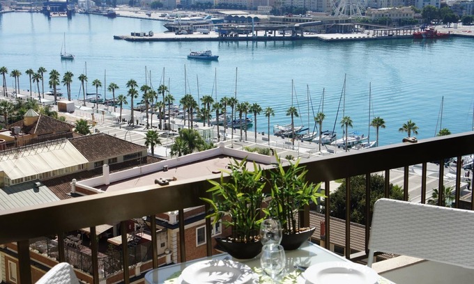 La Malagueta Apartment | PENTHOUSE SEAVIEW. Malaga Center Flat