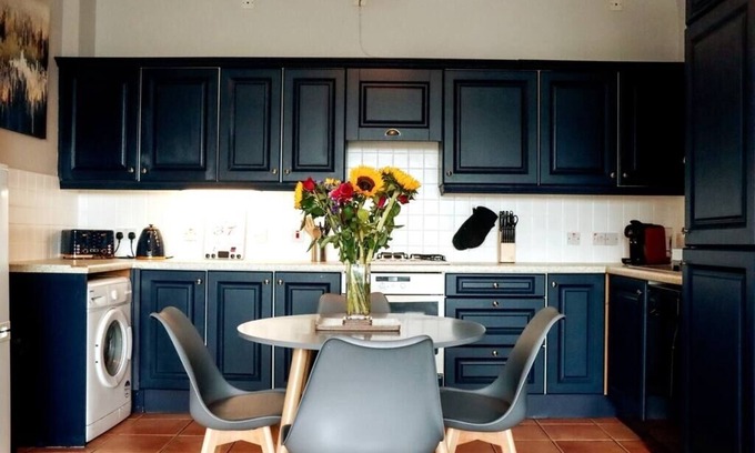 Londonderry Apartment | Penthouse with River Views: 2BD Derry Heritage Gem