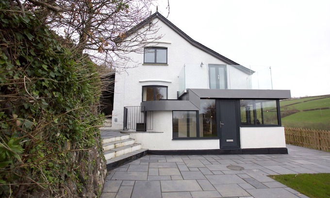 Saint Gennys Cottage | Pentreath - a large family home that sleeps 10 guests in 5 bedrooms