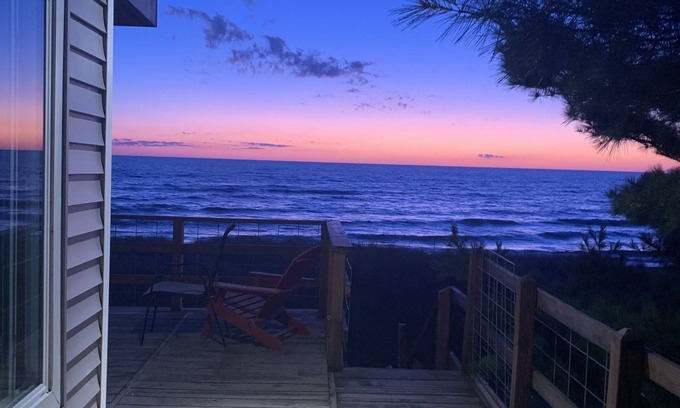 Pentwater Cottage | Pentwater On-Beach with Private Beach and the Areas’s Best Views