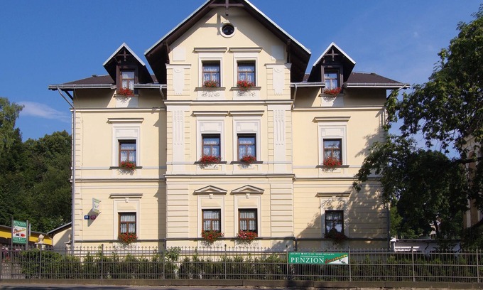 Liberec Hotel | Penzion Jasmín