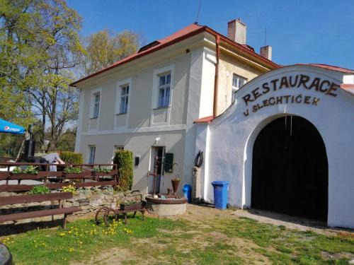 Milovy House | Penzion U Šlechtičen