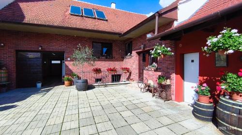 Velke Nemcice House | Penzion Vinařský dvorek