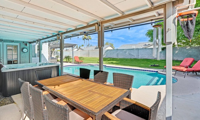 Peoria House | Peoria Home w/Private Pool, Hot Tub, & Gas Grill!