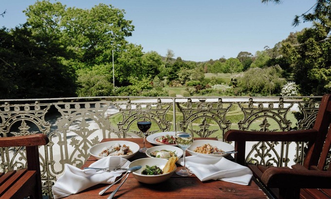 Bowral Hotel | Peppers Craigieburn