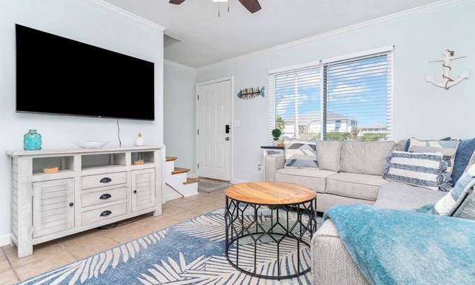 Ono Island Apartment | Perdido Key Private Getaway Near Pensacola Beach!