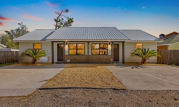 Treasure Cove House | Perfect for 2 Families - Whole Duplex For Rent - 4 Bedroom 2 Bathroom 2 Kitchens