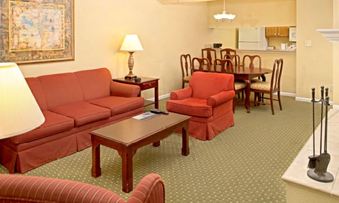 Berkeley Condo | Perfect for large groups. 8BDR/8BA package in Historic Powhatan Resort.