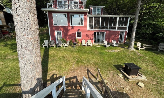 Lake George House | Perfect Lakefront Vacation Home on Lake George, NY with Dock Space