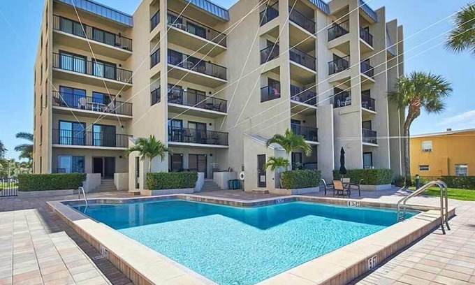Redington Shores Condo | Perfect Location with MILLION DOLLAR Gulf Front Sunsets & Great restaurants~.