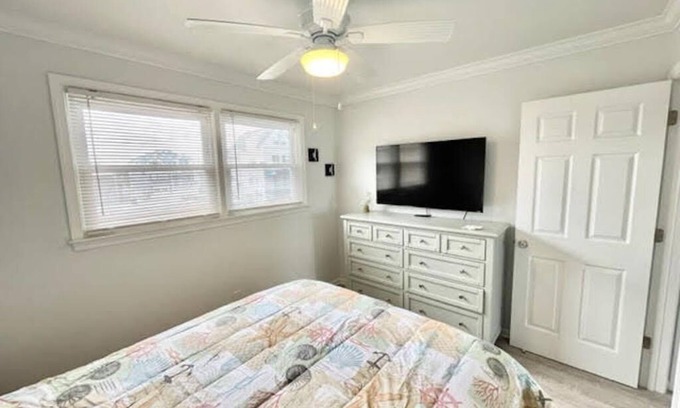 Brigantine Condo | Perfect Location 2 BR w/bay views! n1 block to beach! nWinter rentals 40% off!