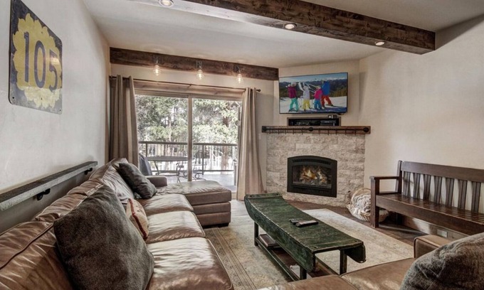 Peak 9 Condo | PERFECT Location & Fully Upgraded! Best Value in Breck!