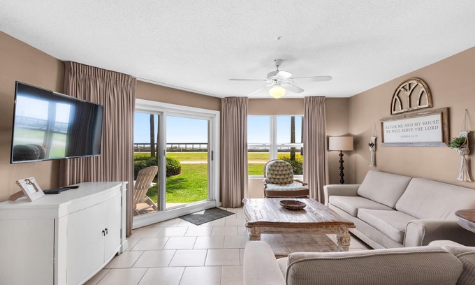 Miramar Beach Condo | Perfect location! Ground floor, 40 Steps to Pool or Beach! Pets Welcome!