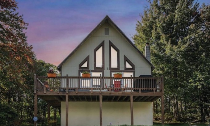 Long Pond House | Perfect location, near skiing and indoor waterparks with a private hot tub!