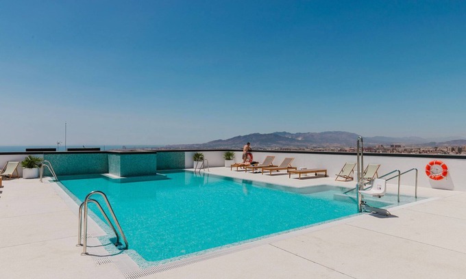 Palma-Palmilla Apartment | Perfect Martiricos - La Roca 2BR w/Washer & A/C, nr Shops, by Blueground