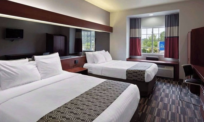Morgantown Hotel | Perfect Morgantown Base - Your Comfortable Room Awaits | Free Breakfast