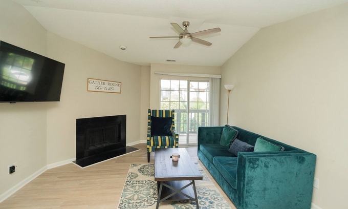 Northwest Raleigh Apartment | Perfect Place for travelers and working professionals to stay at a move-in place