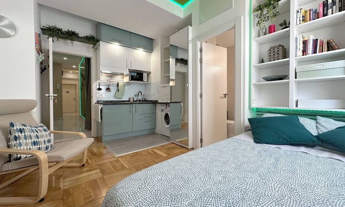 Cuatro Caminos Apartment | Peron Studio 8