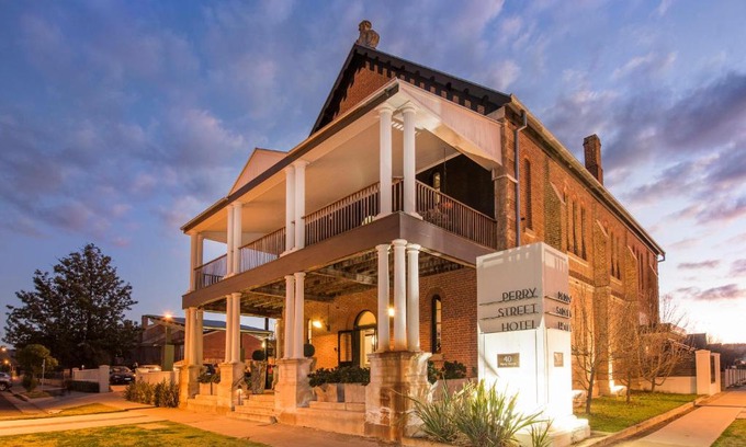 Central Mudgee Apartment | Perry Street Hotel