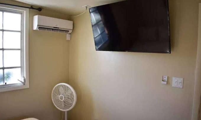 Nassau Apartment | Personal Touch Studio