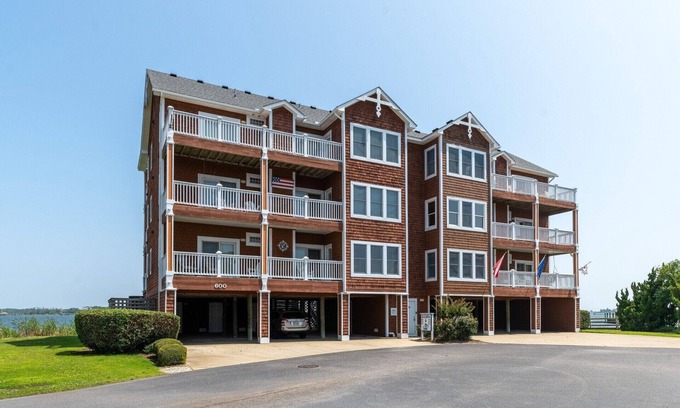 Manteo Condo | Persuasion, 604 N Bay Club