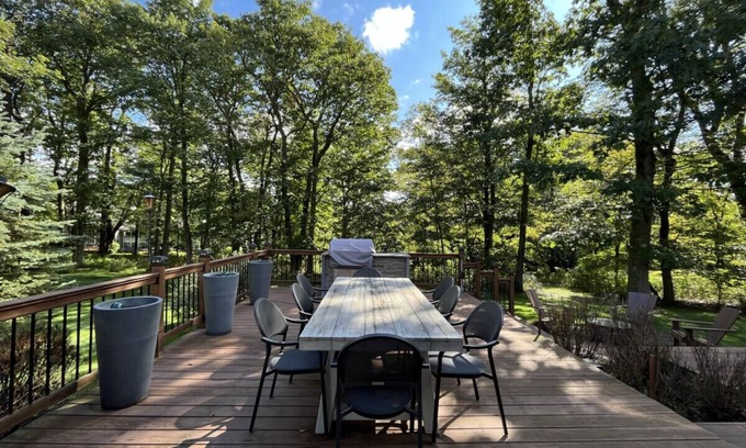 Jefferson Township House | Pet & Family Friendly Mountain Escape w/Firepit, Located in the Laurel Highlands