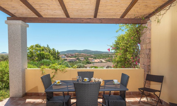 Santa Teresa di Gallura Villa | Pet-Friendly Villa Baticle with Wi-Fi, Garden & Terrace
