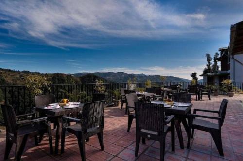 Kaul House | Pet-Friendly 2 bedroom mountain view cottage
