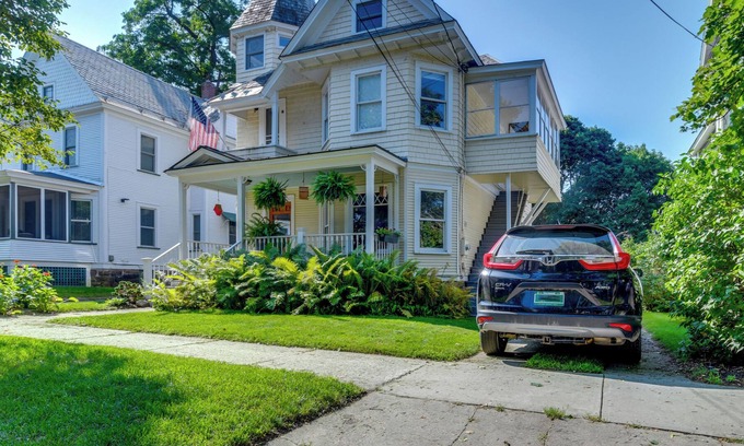 Burlington House | Pet Friendly Burlington House w/ Covered Porch