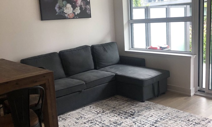 Innisfil Condo | PET FRIENDLY CONDO- FRIDAY HARBOUR RESORT -n1+ 1 Bedroom