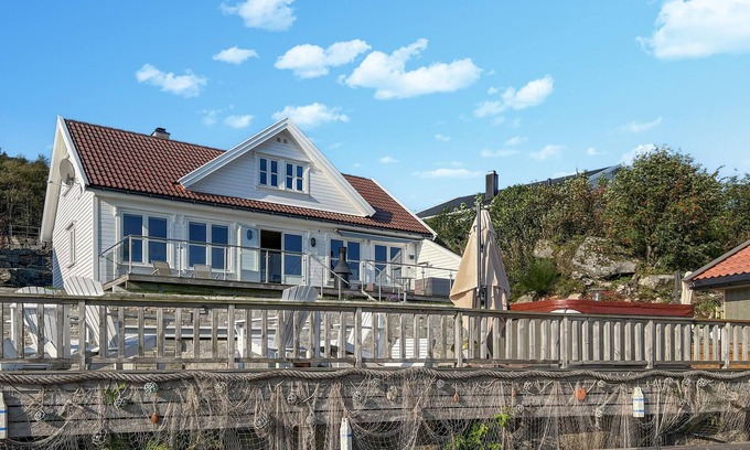 Farsund House | Pet friendly home in Farsund with sauna